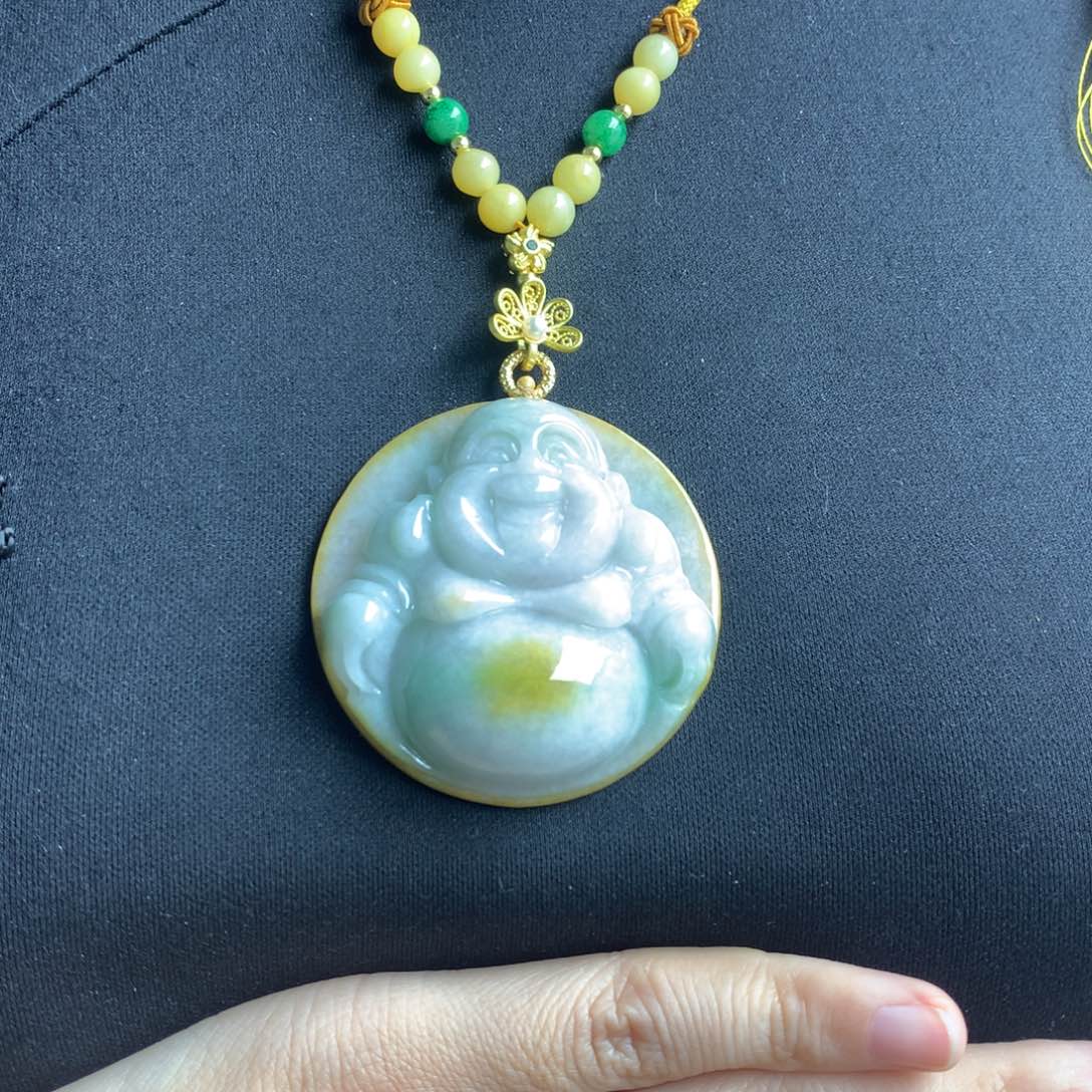 翡翠颈饰未镶嵌翡翠