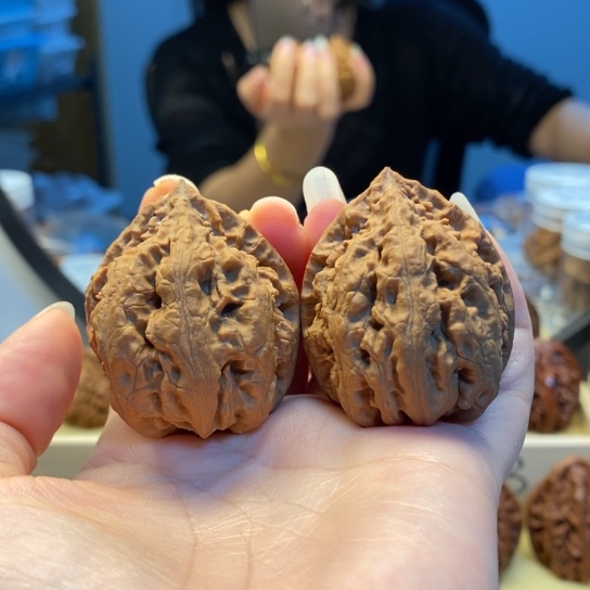 桃核把件东北秋子37