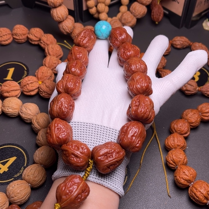 哎***哟文玩核桃手串蛤蟆