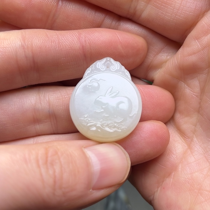 和田玉（糖玉）未镶嵌颈饰