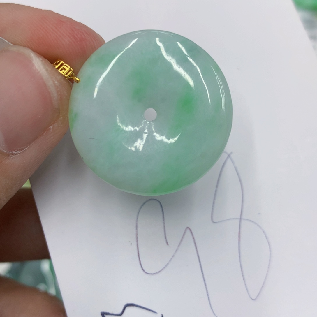 翡翠颈饰18K金镶嵌翡翠