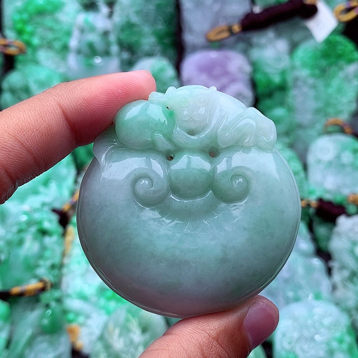 翡翠未镶嵌吊坠(不含链)