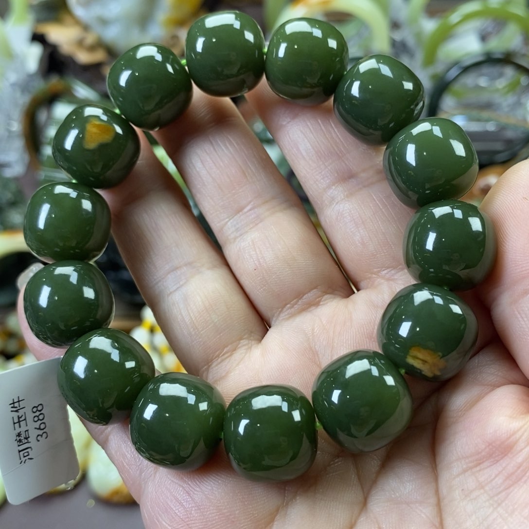 未镶嵌手串透闪石质玉萄*哥