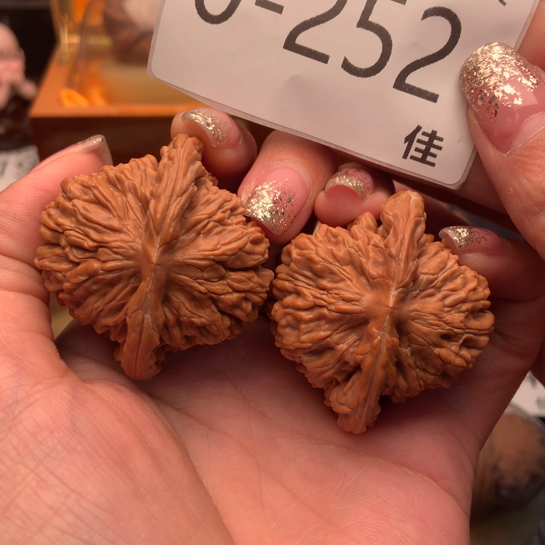 文玩核桃把件43四座楼 
