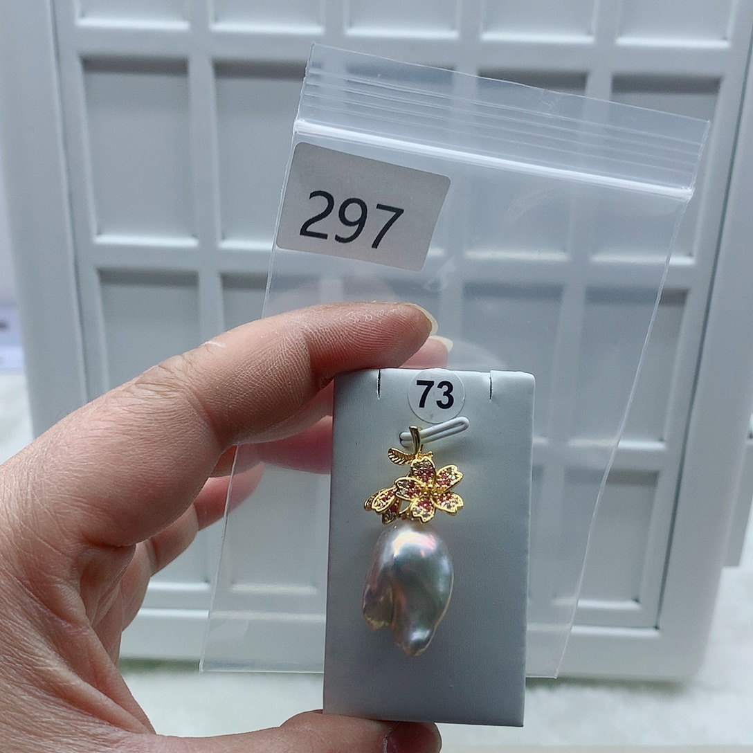 奥****淡水珍珠吊坠(不含链)合金