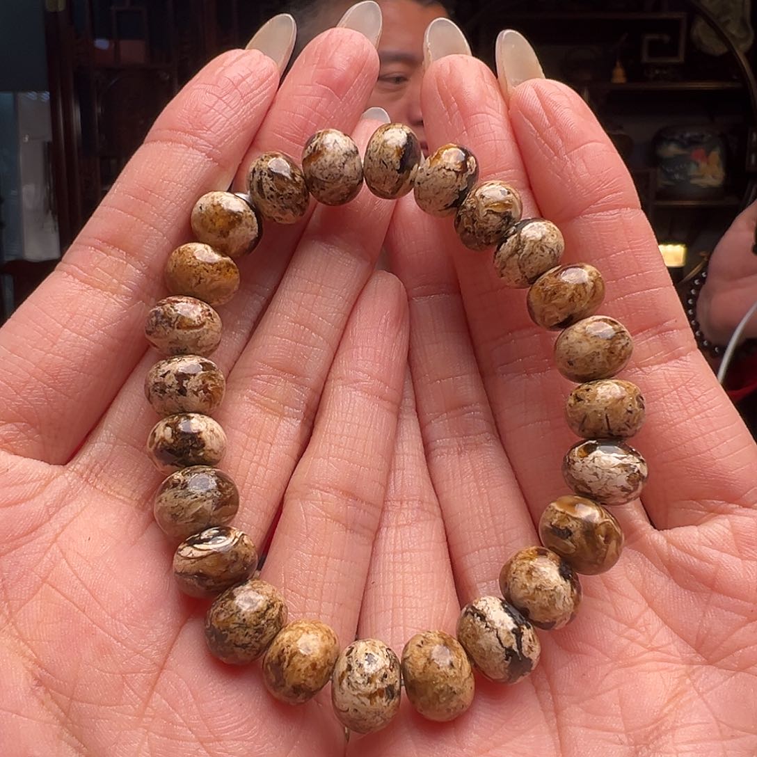 琥珀裸石未镶嵌抚顺琥珀20281。10mm