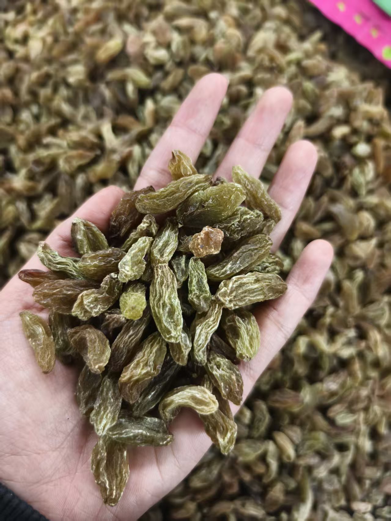 新疆吐鲁番自然晾晒 香妃葡萄干 软糯肉厚香甜