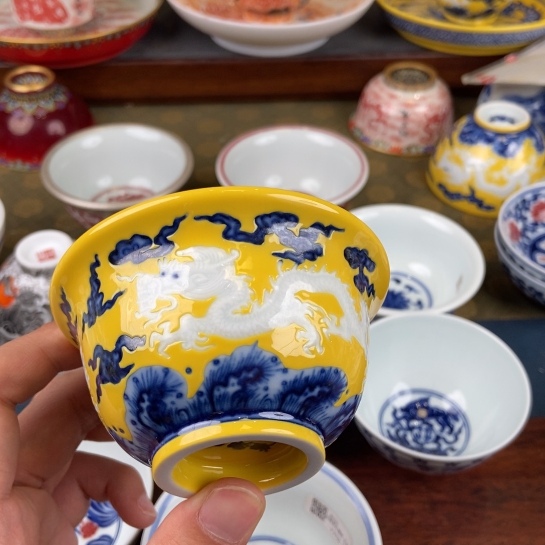 陶瓷艺术家的作品是一种