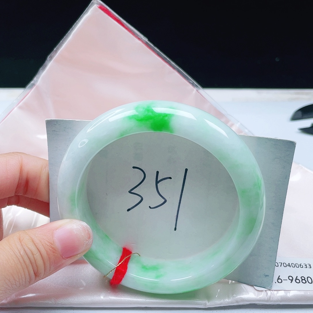 翡翠未镶嵌手镯57+正圈