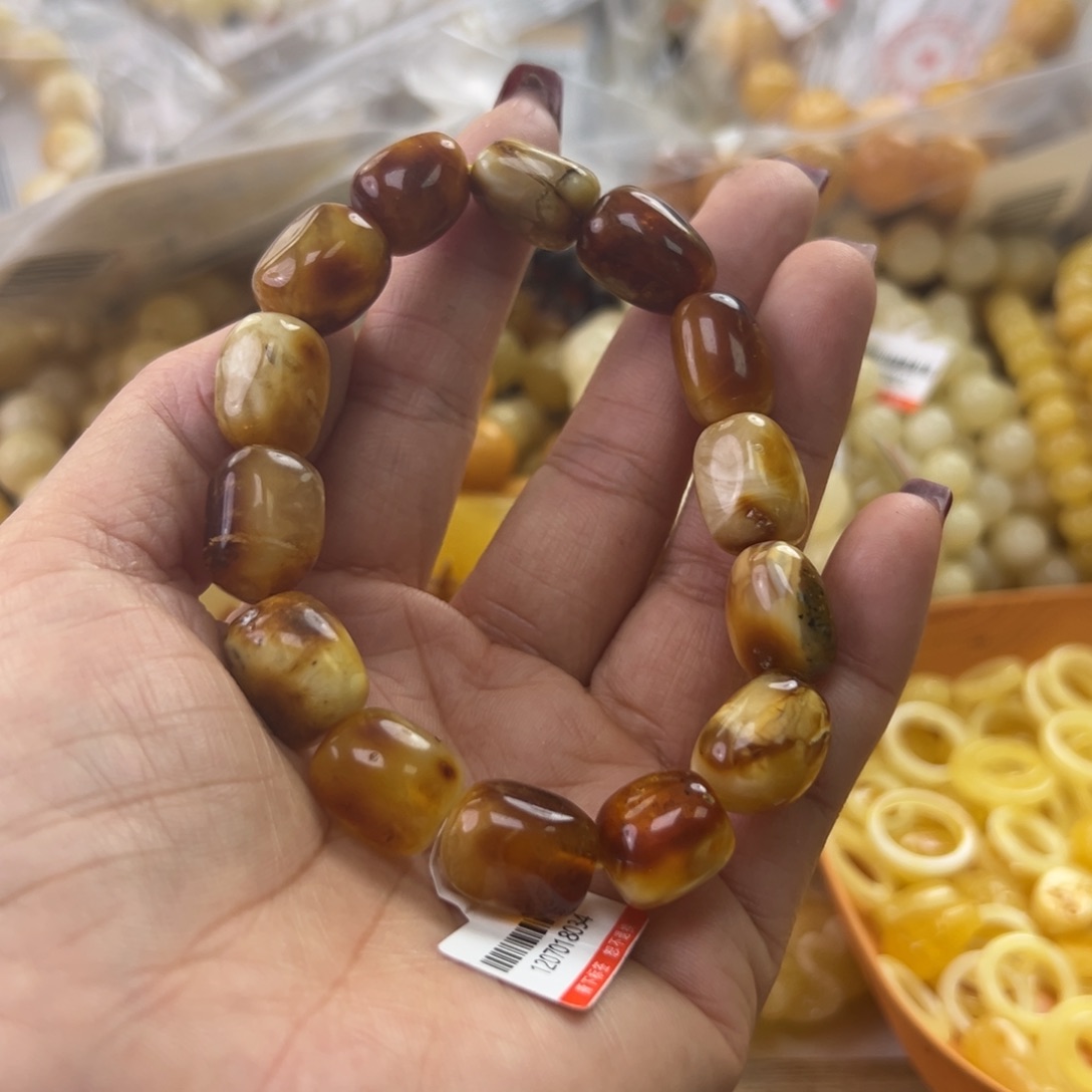 琥珀珠宝奇石未镶嵌