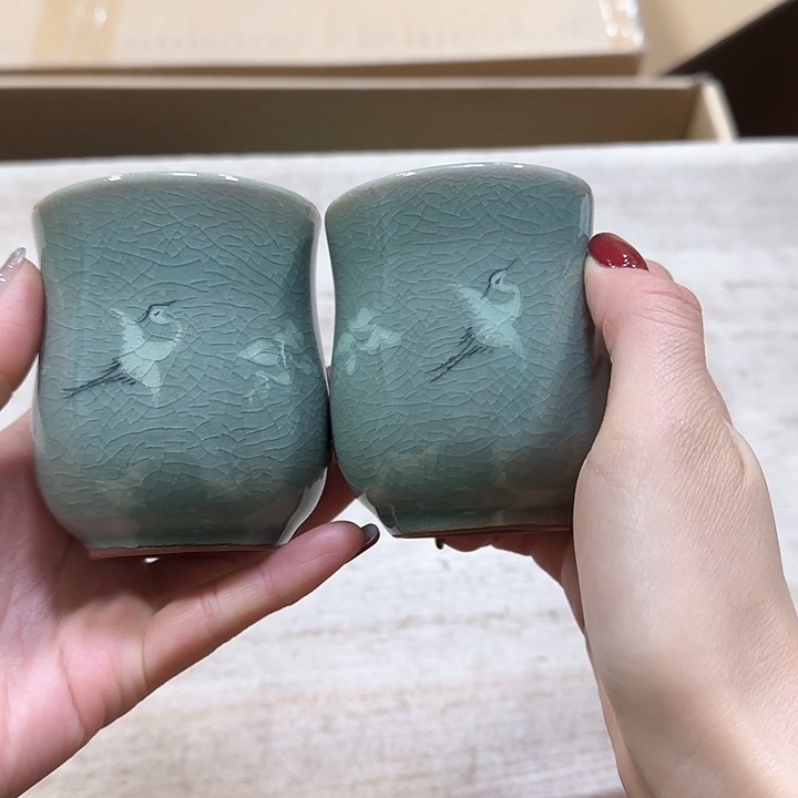 瓷片噗哈哈哈哈哈哈哈哈哈哈我