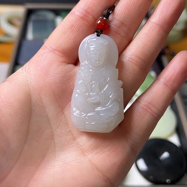 和田玉未镶嵌珠宝奇石