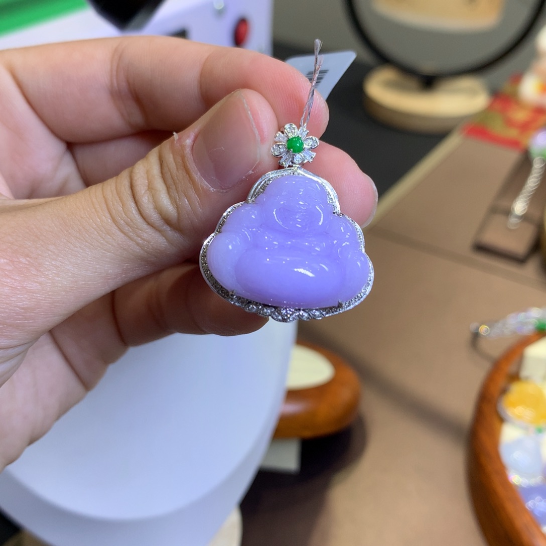 翡翠18K金镶嵌颈饰翡翠