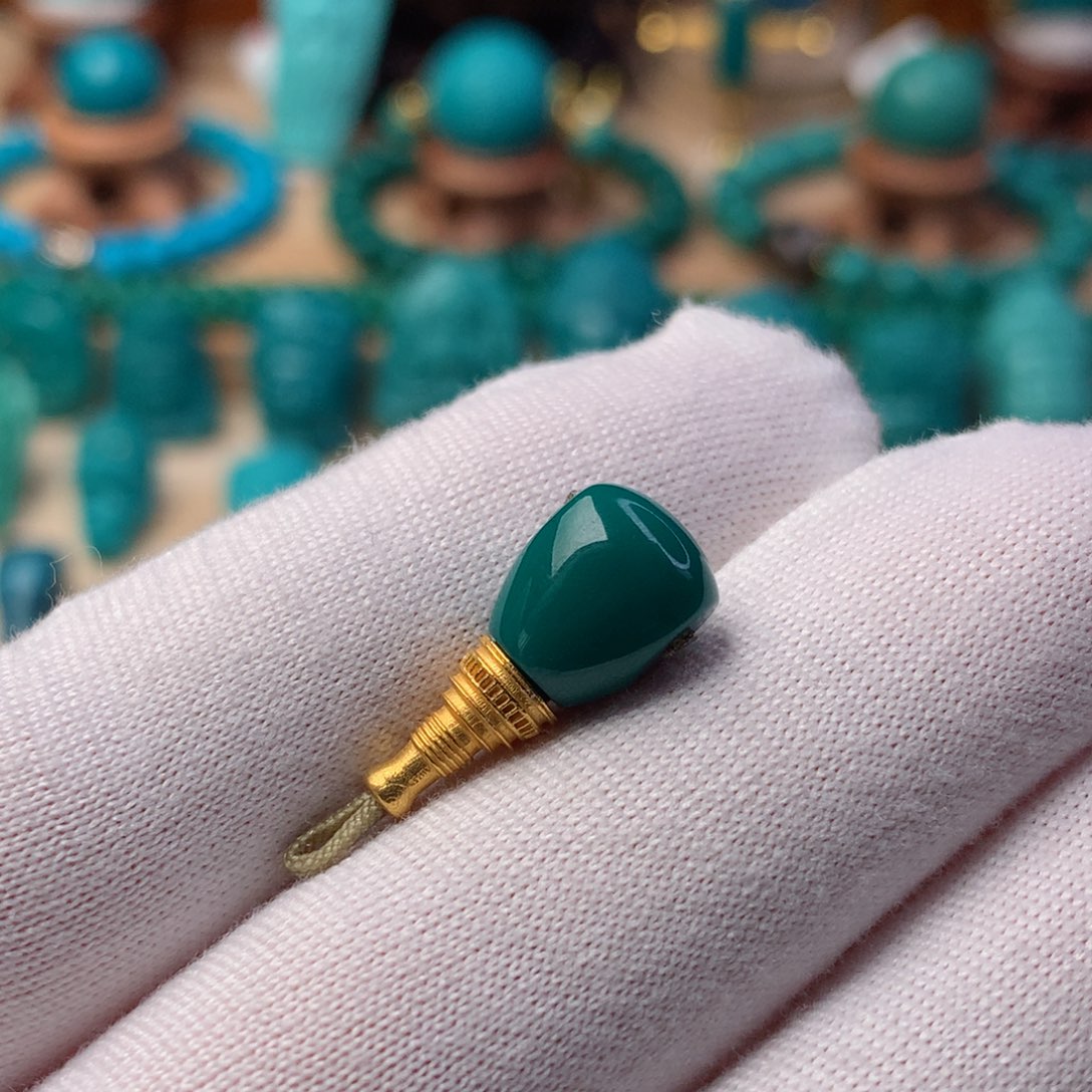 绿松石珠宝奇石18K金镶嵌9m m