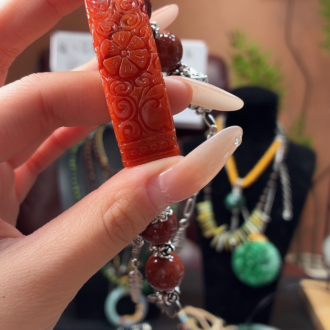 翡翠未镶嵌耳饰手串