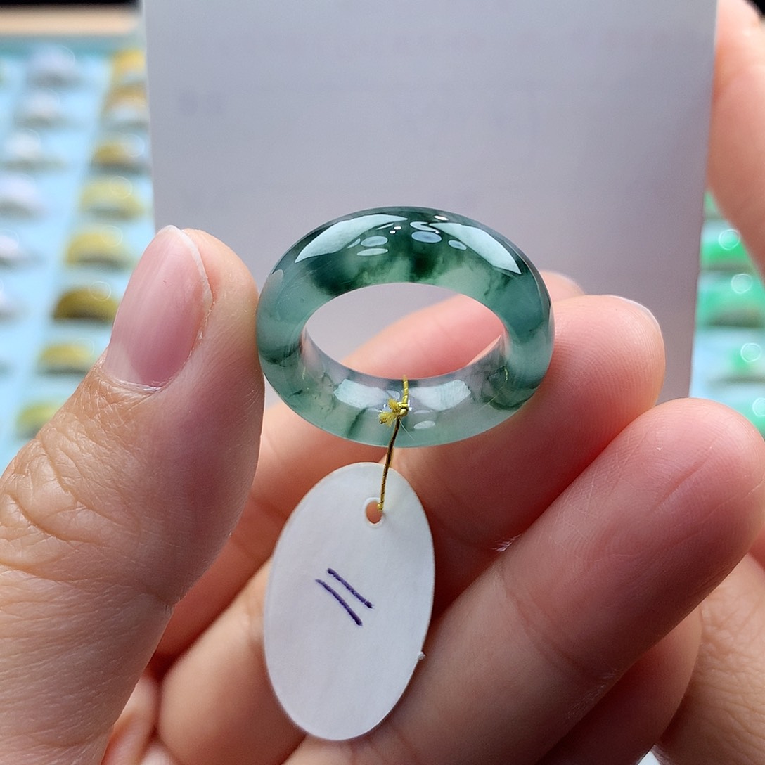 翡翠戒指未镶嵌11圈