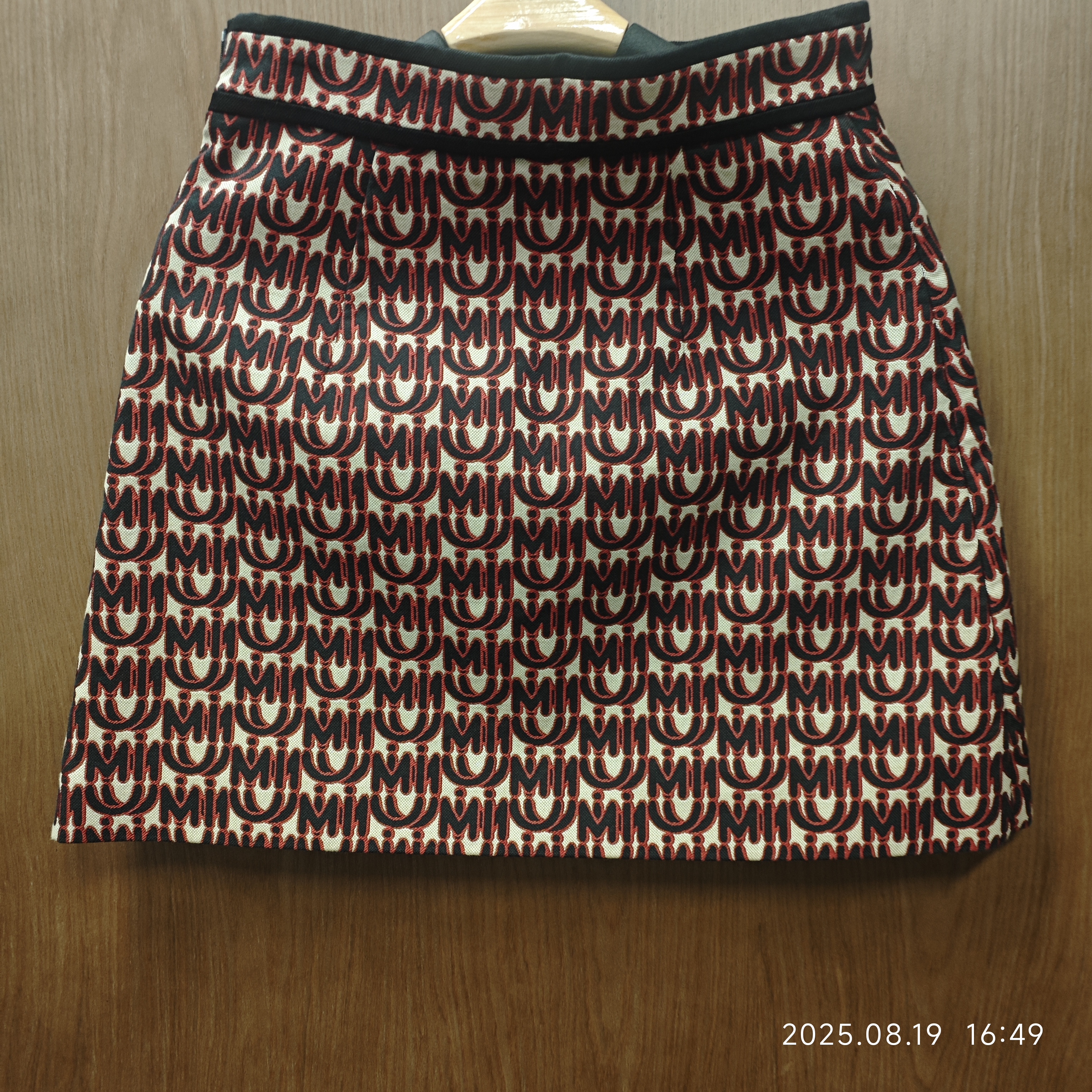 95新 MIU MIU/缪缪 牛仔满印logo短裙170码红色/250819WYY8X09