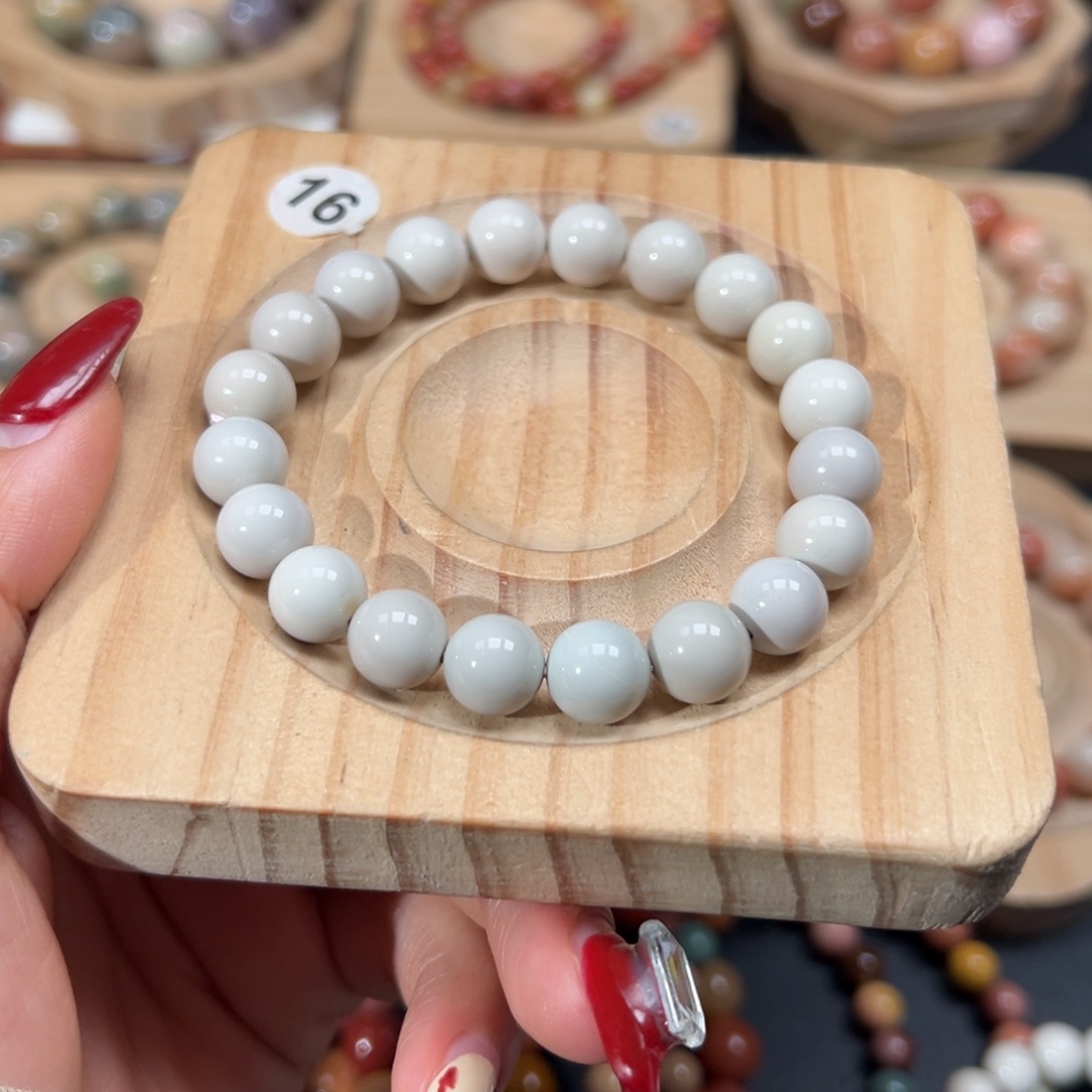 一***糖石英质玉未镶嵌手链34