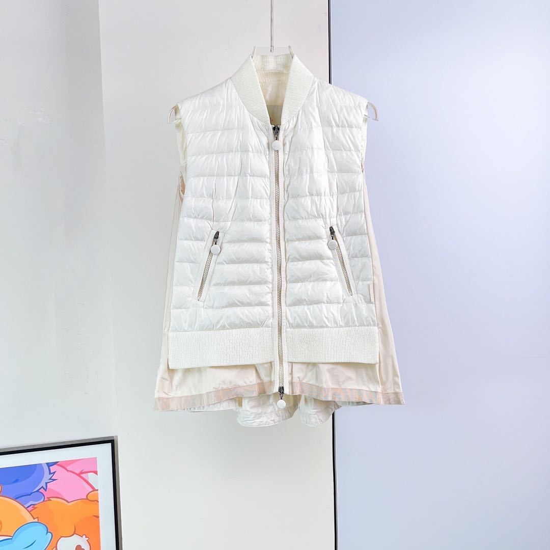 95新 MONCLER /拼接羽绒背心 /00码/TT1272