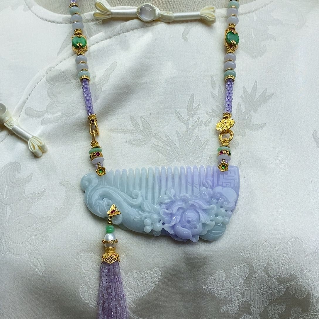 翡翠颈饰未镶嵌天然