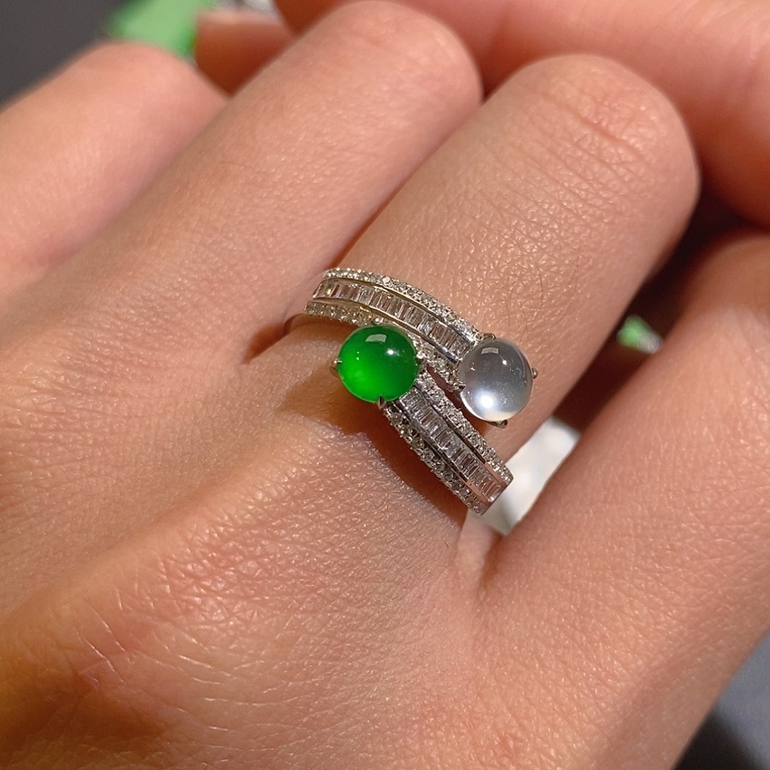 翡翠戒指18K金镶嵌天然缅甸A货翡翠