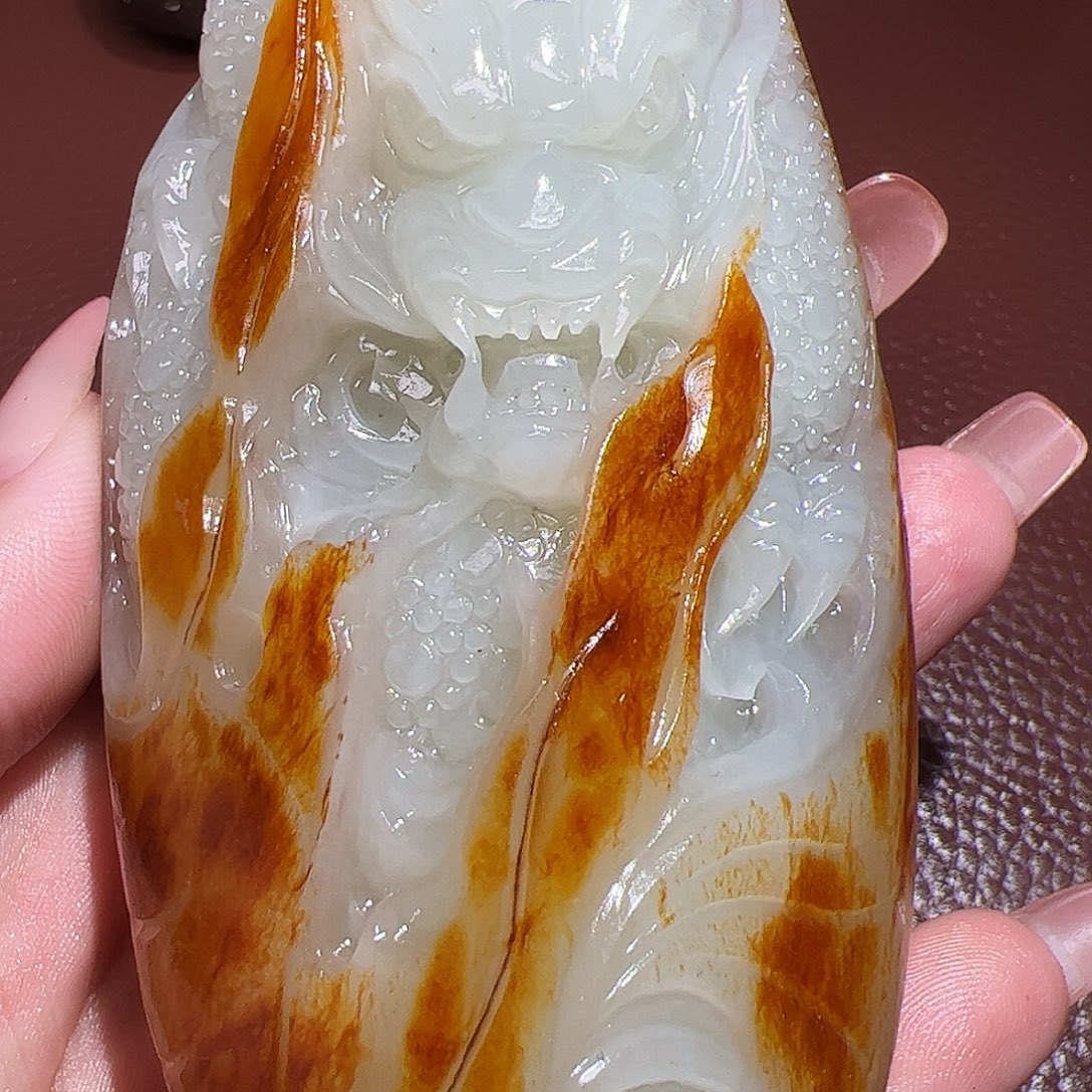 臣***月和田玉未镶嵌颈饰