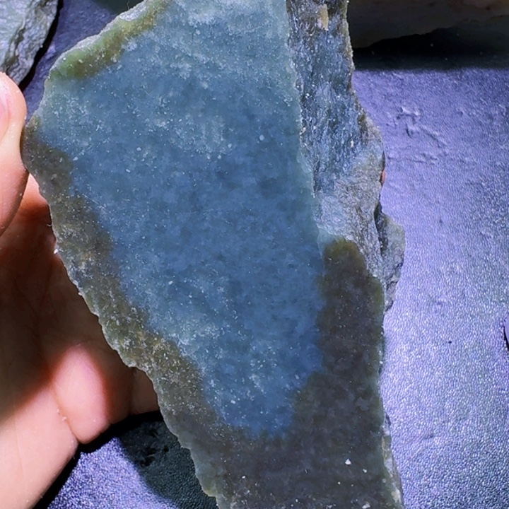 未镶嵌和田玉（糖玉）珠宝半成品