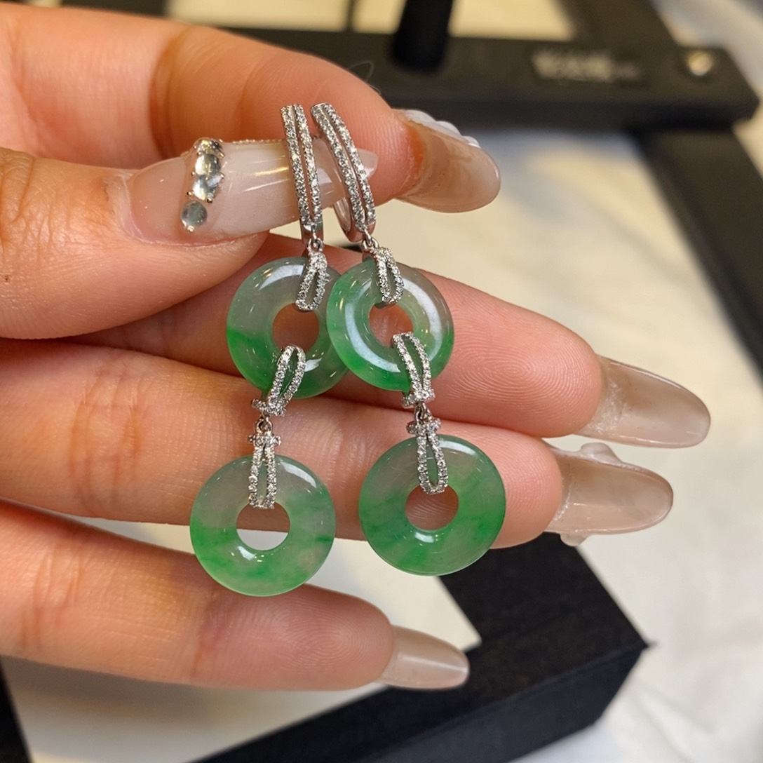 翡翠耳饰18K金镶嵌设计款甜甜圈耳包