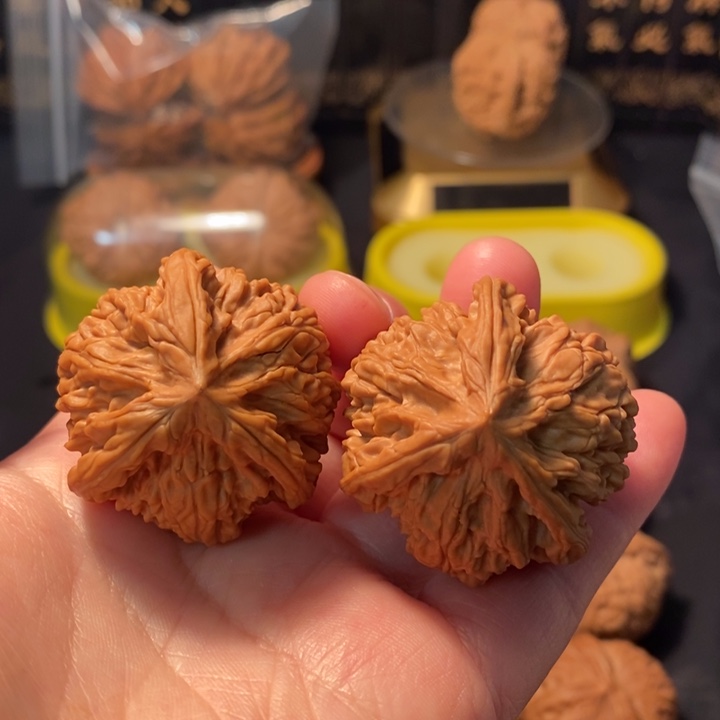 文玩核桃吊坠文山三棱39