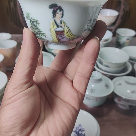 戴玉衡手绘陶瓷艺术杯子