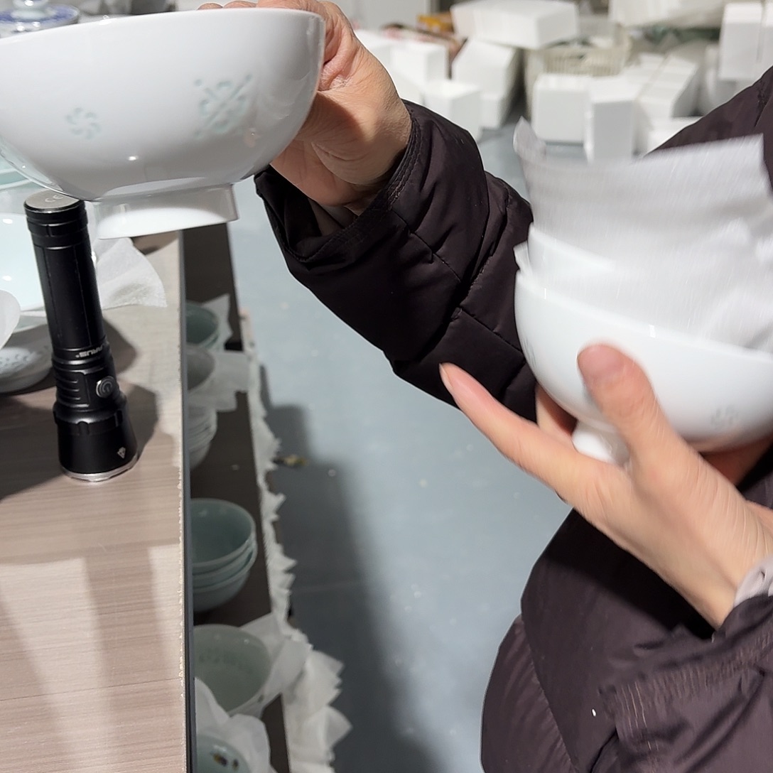 景德镇陶瓷珐琅米饭碗三个