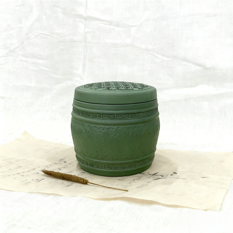 绿泥万钱腰鼓核桃纹叫罐
