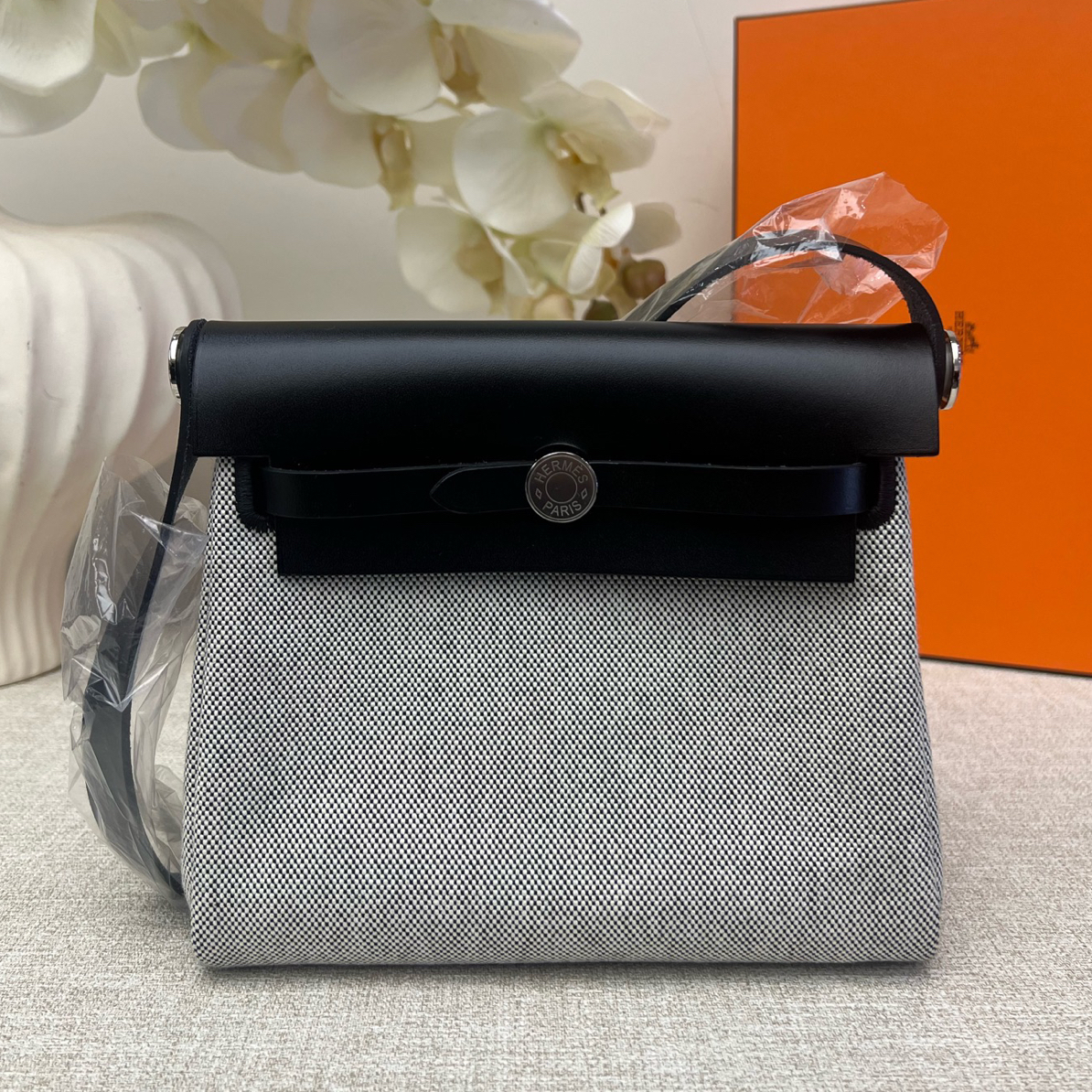 未使用 Hermes/爱马仕 Herbag mini熊猫拼色