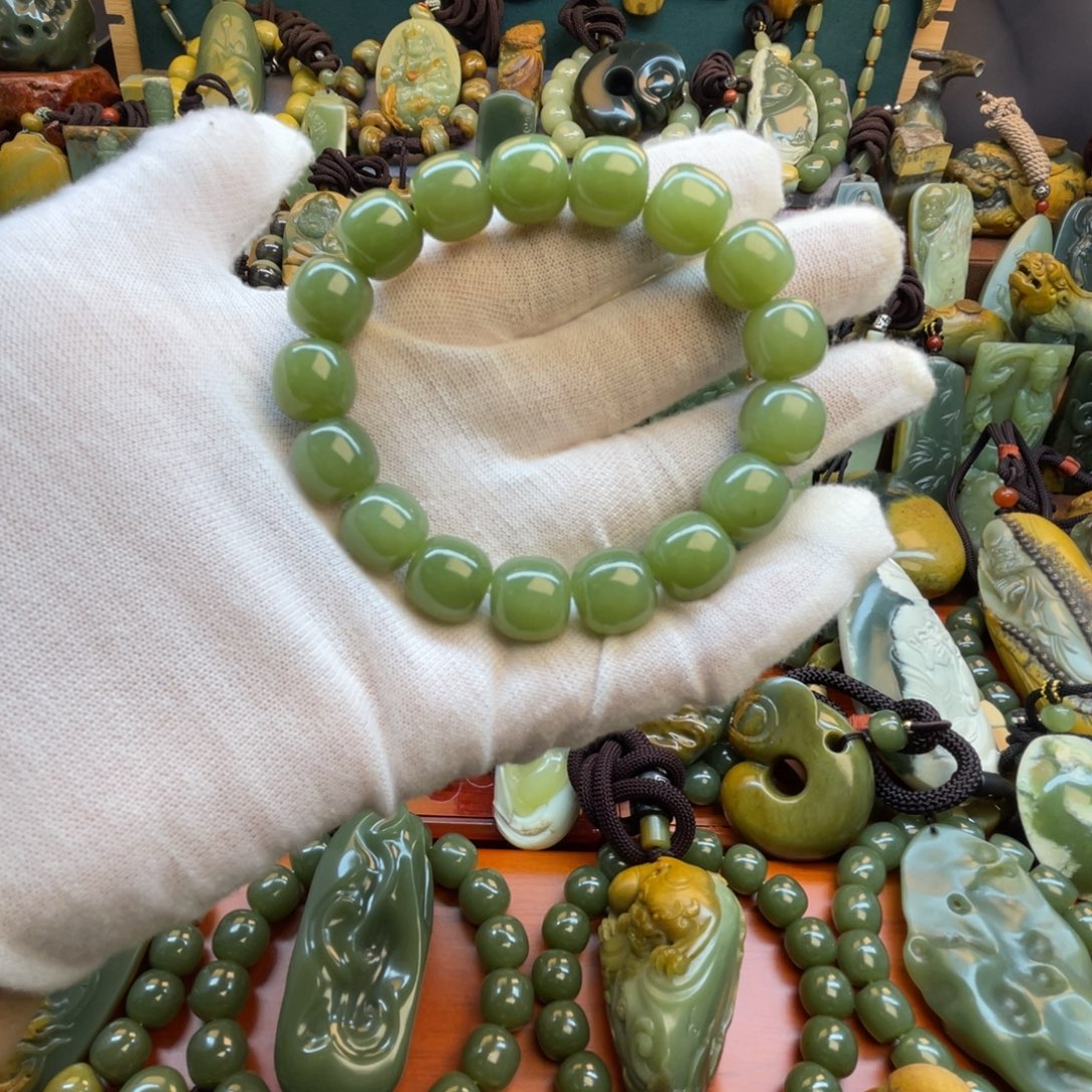 岫岩老玉（透闪石质玉）未镶嵌手链