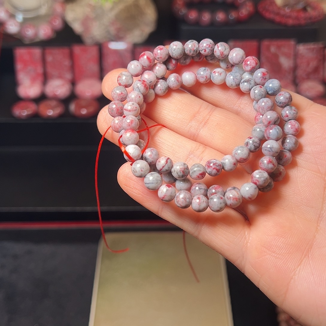 曳***o天然辰砂原石手串