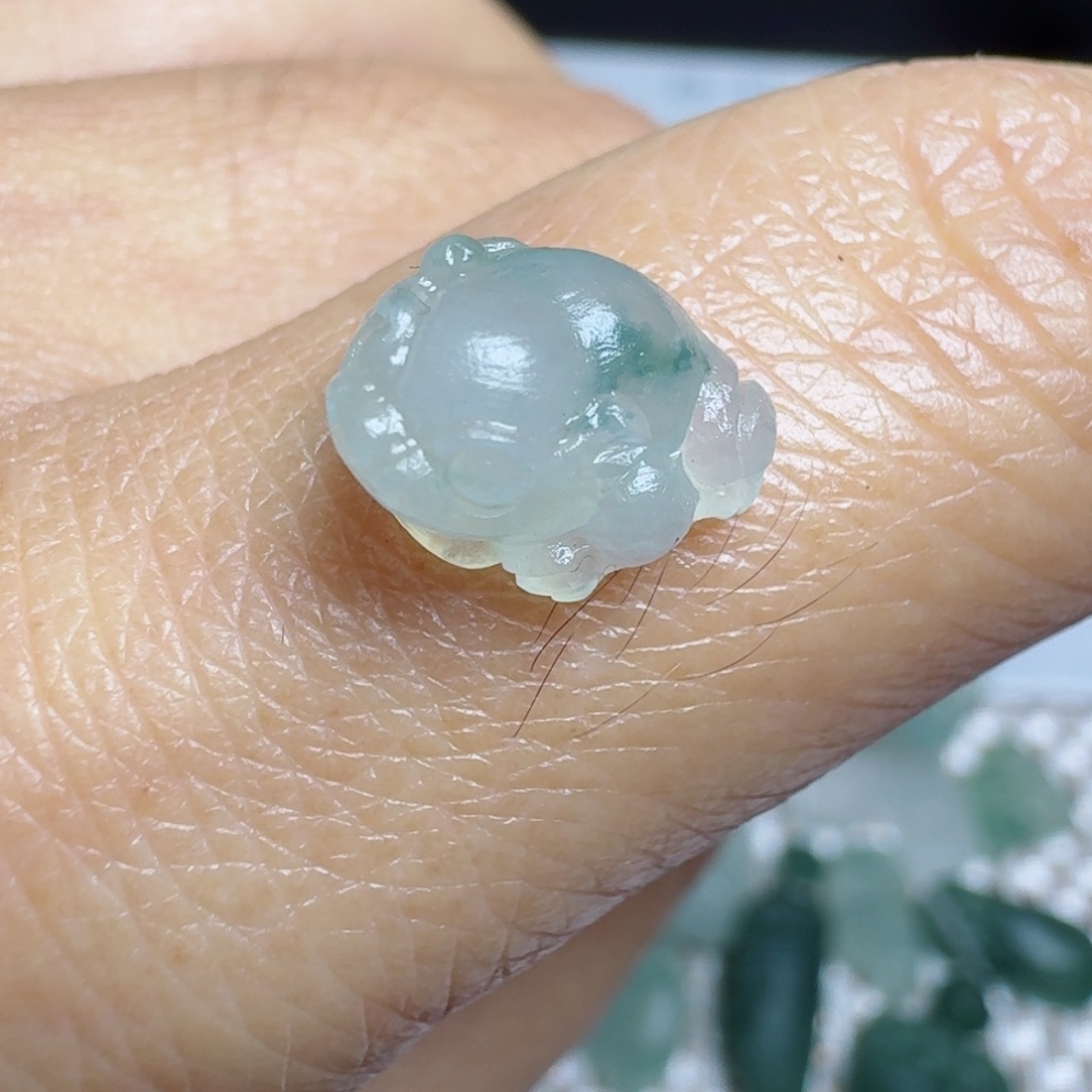 定制翡翠未镶嵌挂件