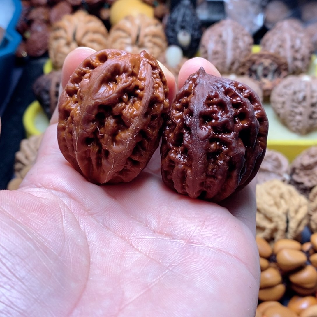 文玩核桃吊坠瑕疵4