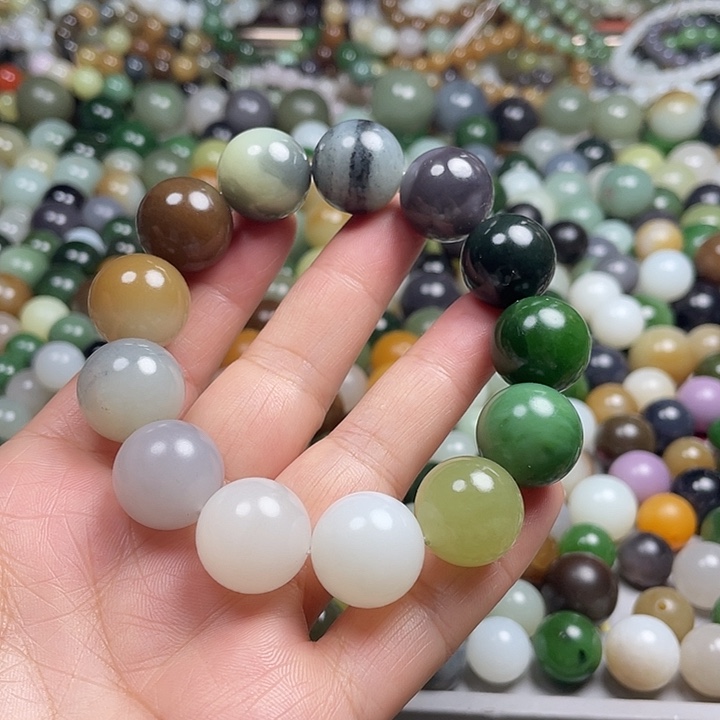 未镶嵌和田玉车挂