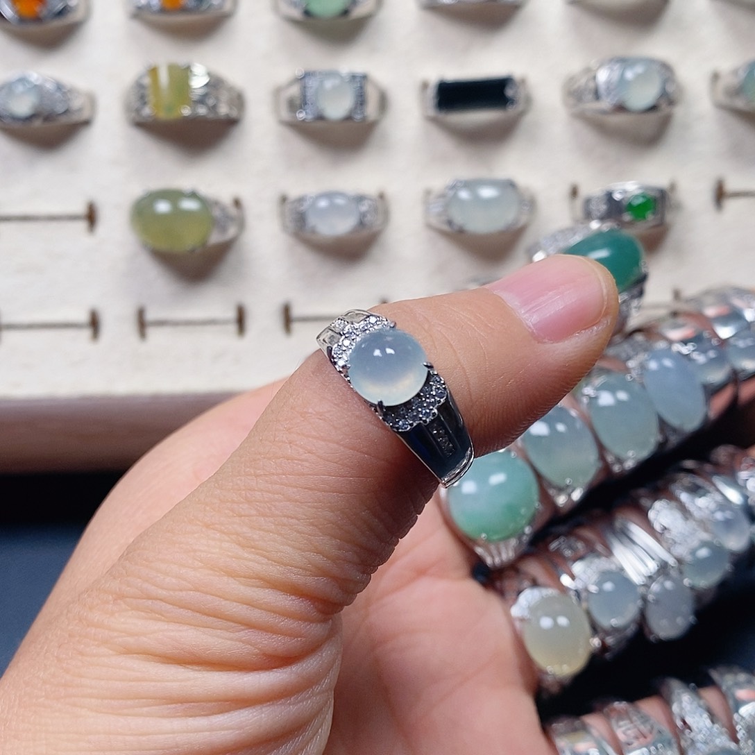 蔡***翡翠银S925镶嵌戒指