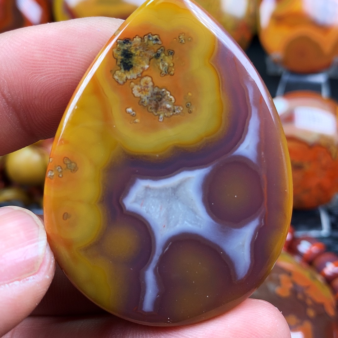 玛瑙/玉髓颈饰未镶嵌