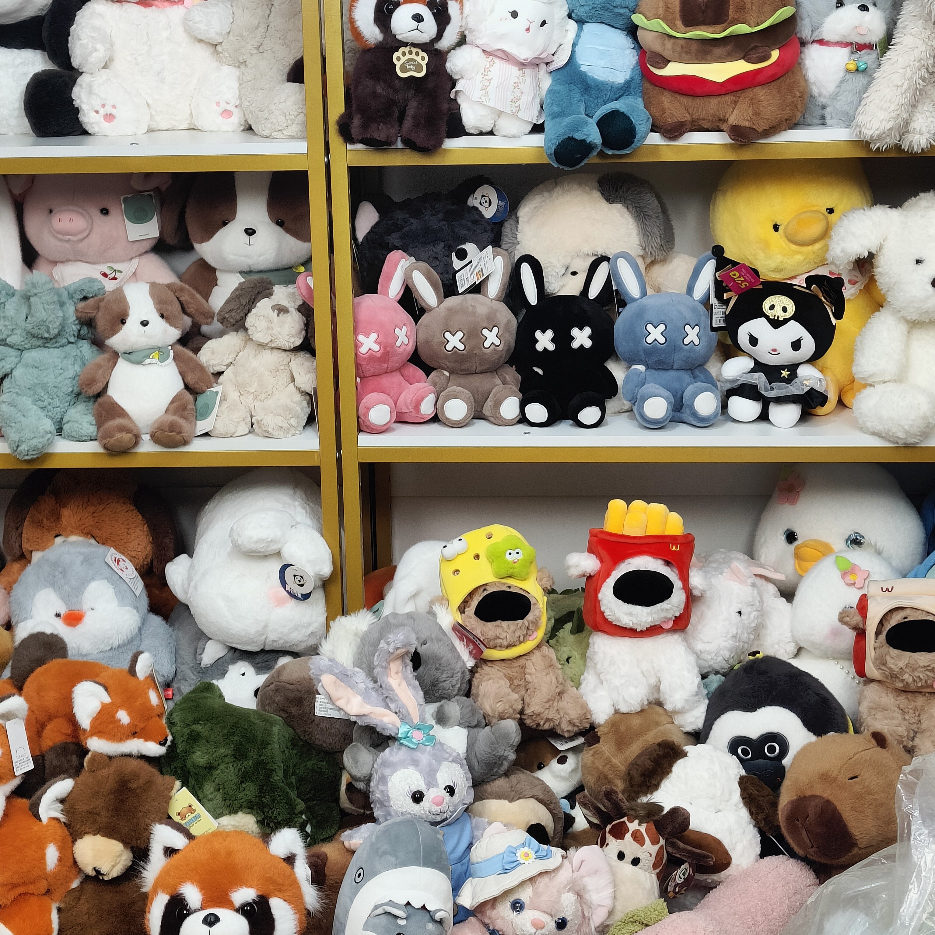 可爱卡通公仔抱枕毛绒玩具，直播间专业链接