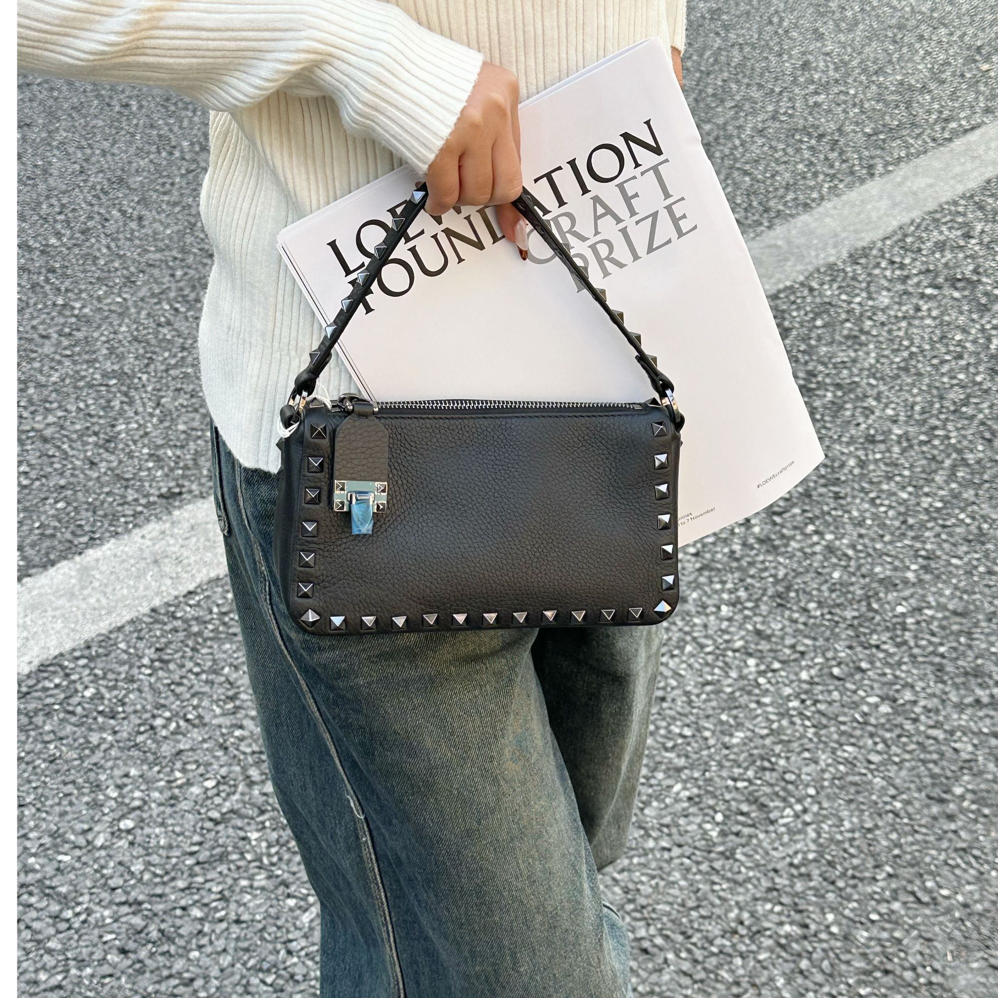 99新 Valentino/华伦天奴 Rockstud铆钉尘袋肩带吊牌说明