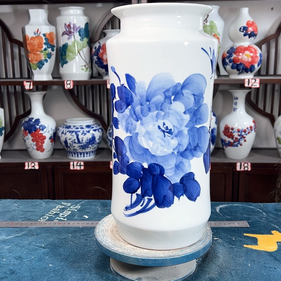 摆件景德镇陶瓷书青牡