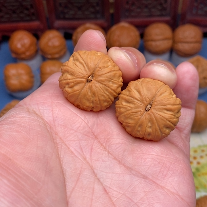 文玩核桃把件小磨盘