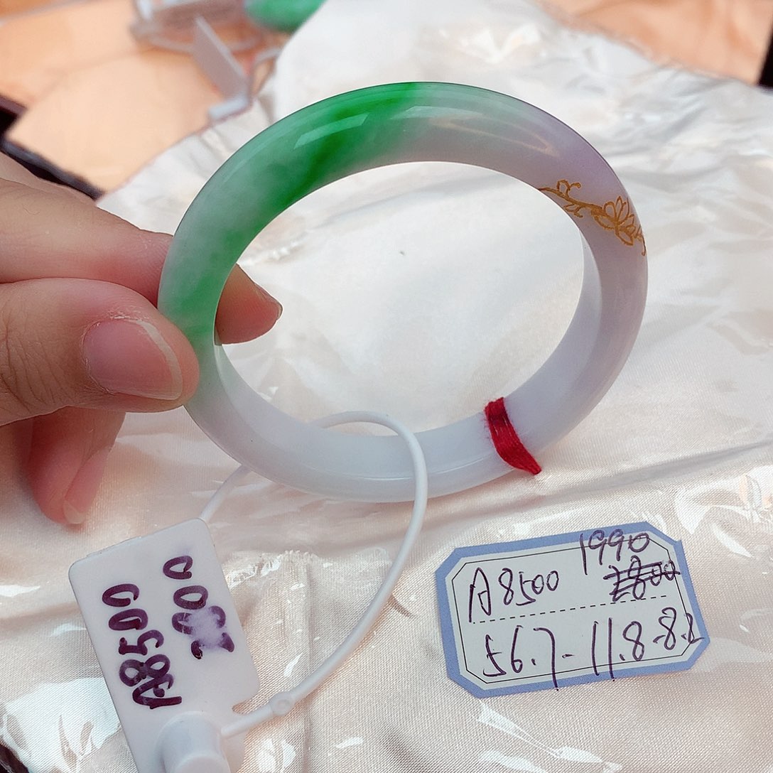 翡翠未镶嵌手镯缅甸翡翠