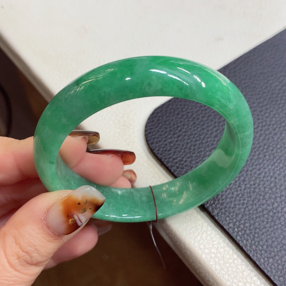 未镶嵌手镯翡翠缅甸