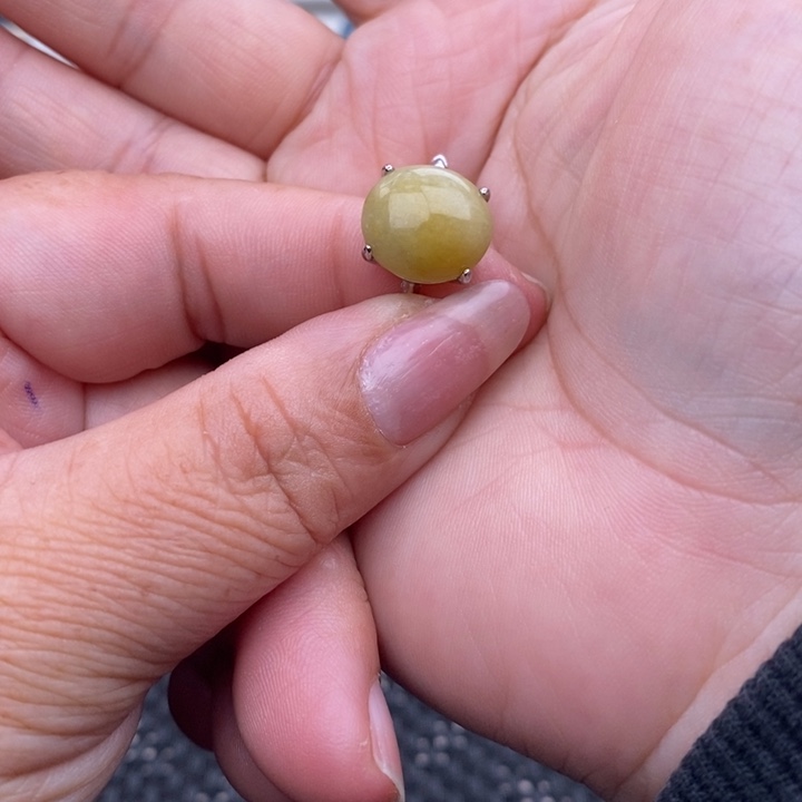 未镶嵌戒指翡翠小*缅甸