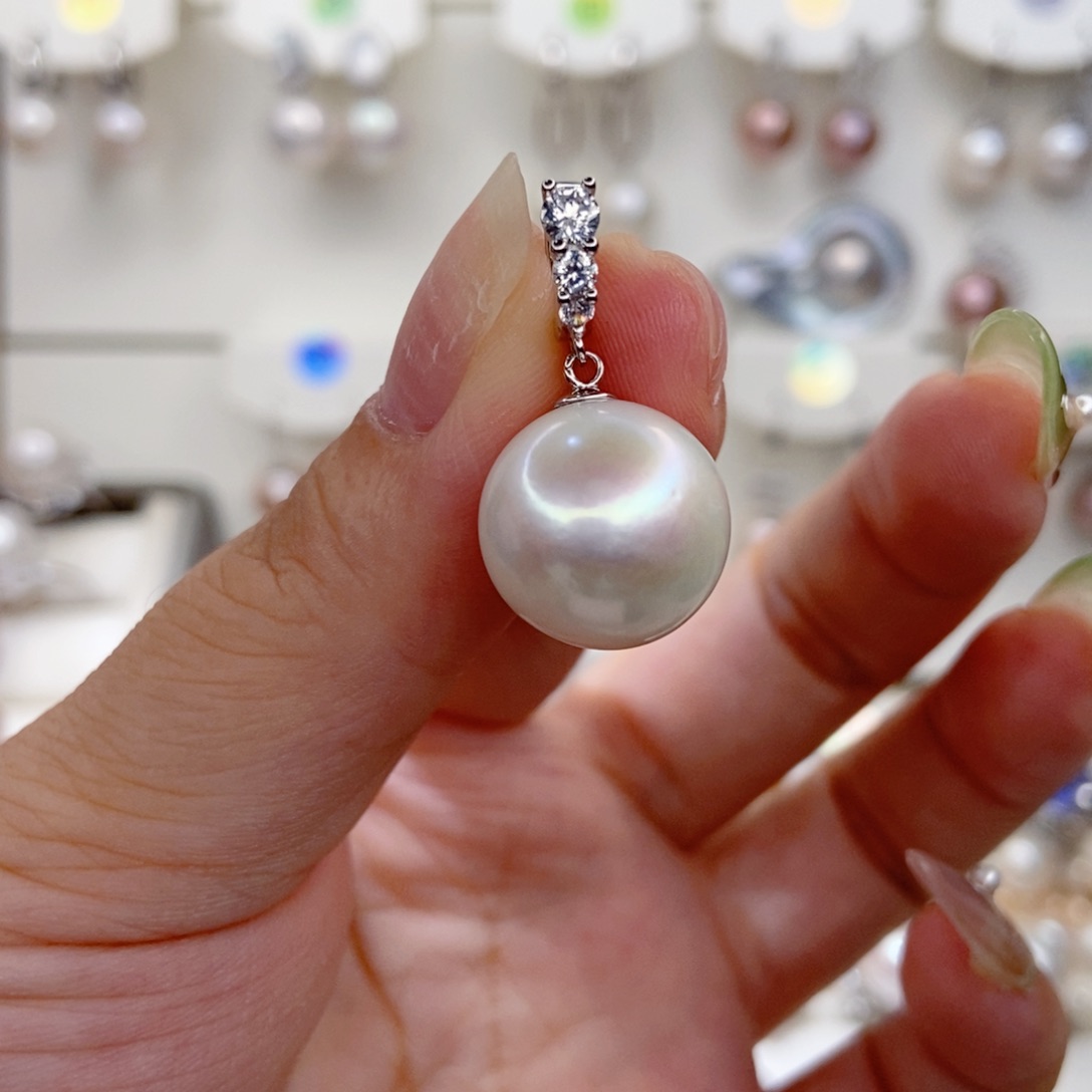 ***淡水珍珠银S925镶嵌吊坠(赠链)