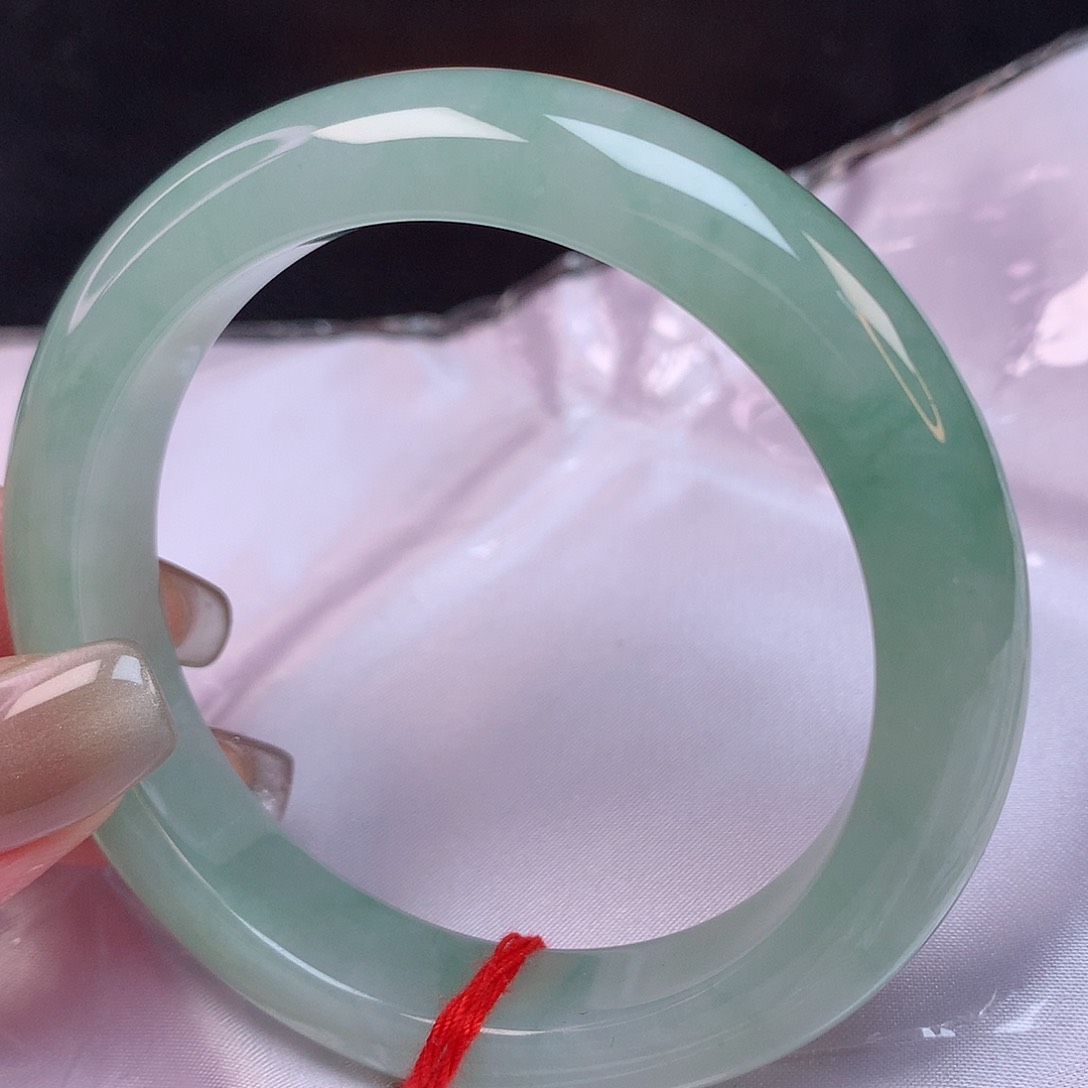 翡翠手镯未镶嵌57 翡翠手镯