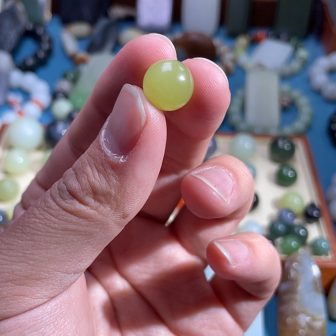 和田玉挂件未镶嵌家***施